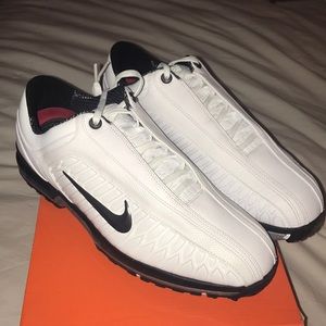 NEW Nike Golf Shoes